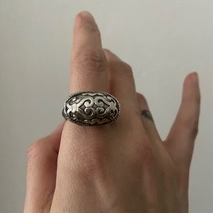 John Hardy ring  925 size 8 RARE
